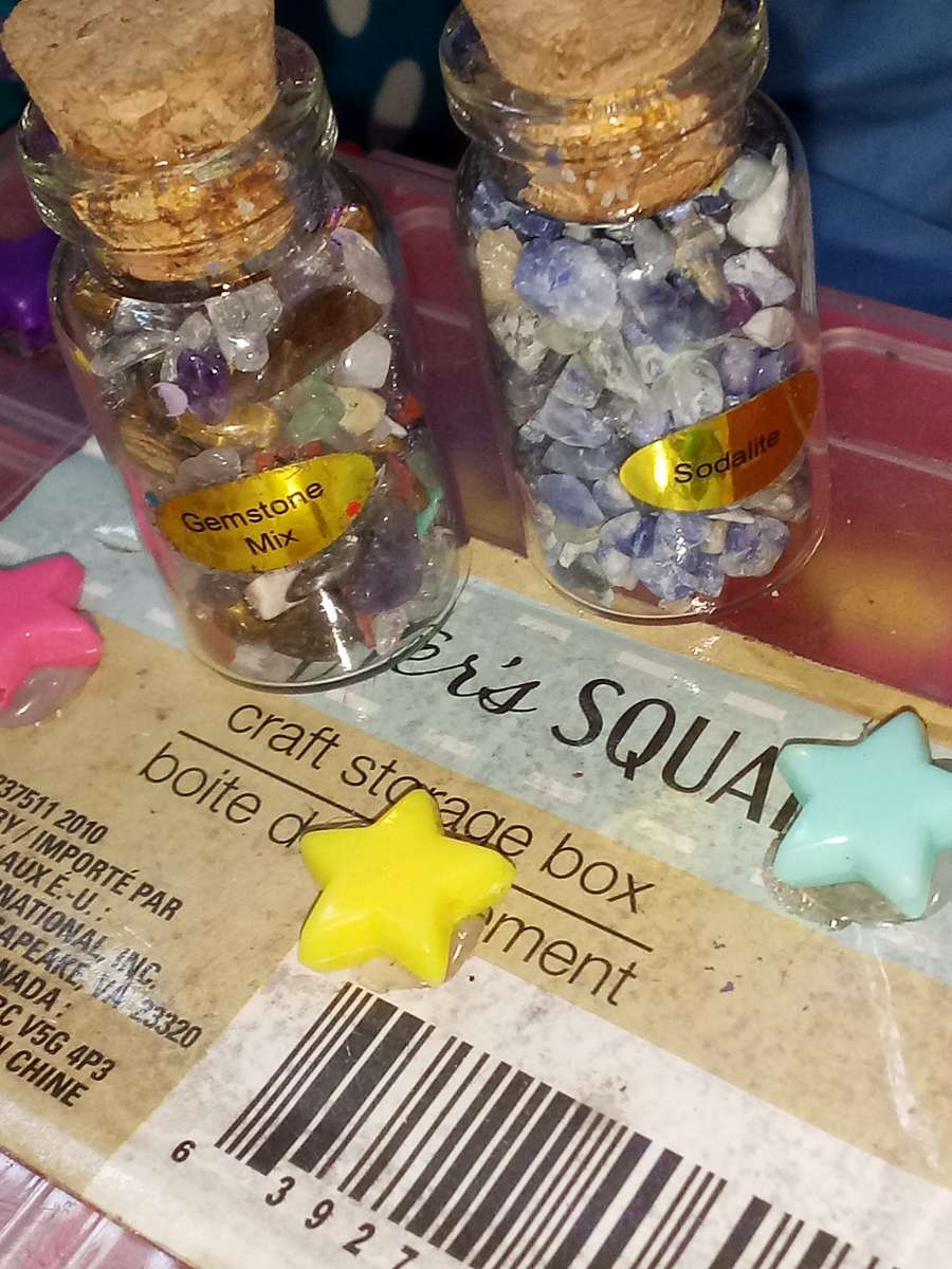 mini bottles of quartz