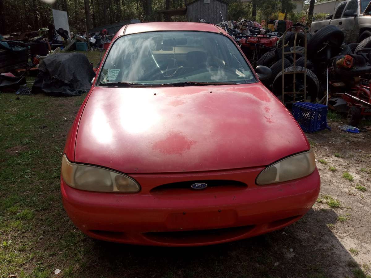 Ford Taurus 97 4 door