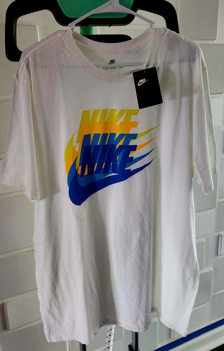 Mens Nike Tshirt