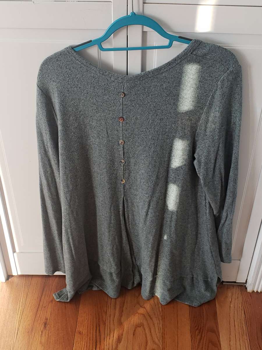 New Tops size L Women