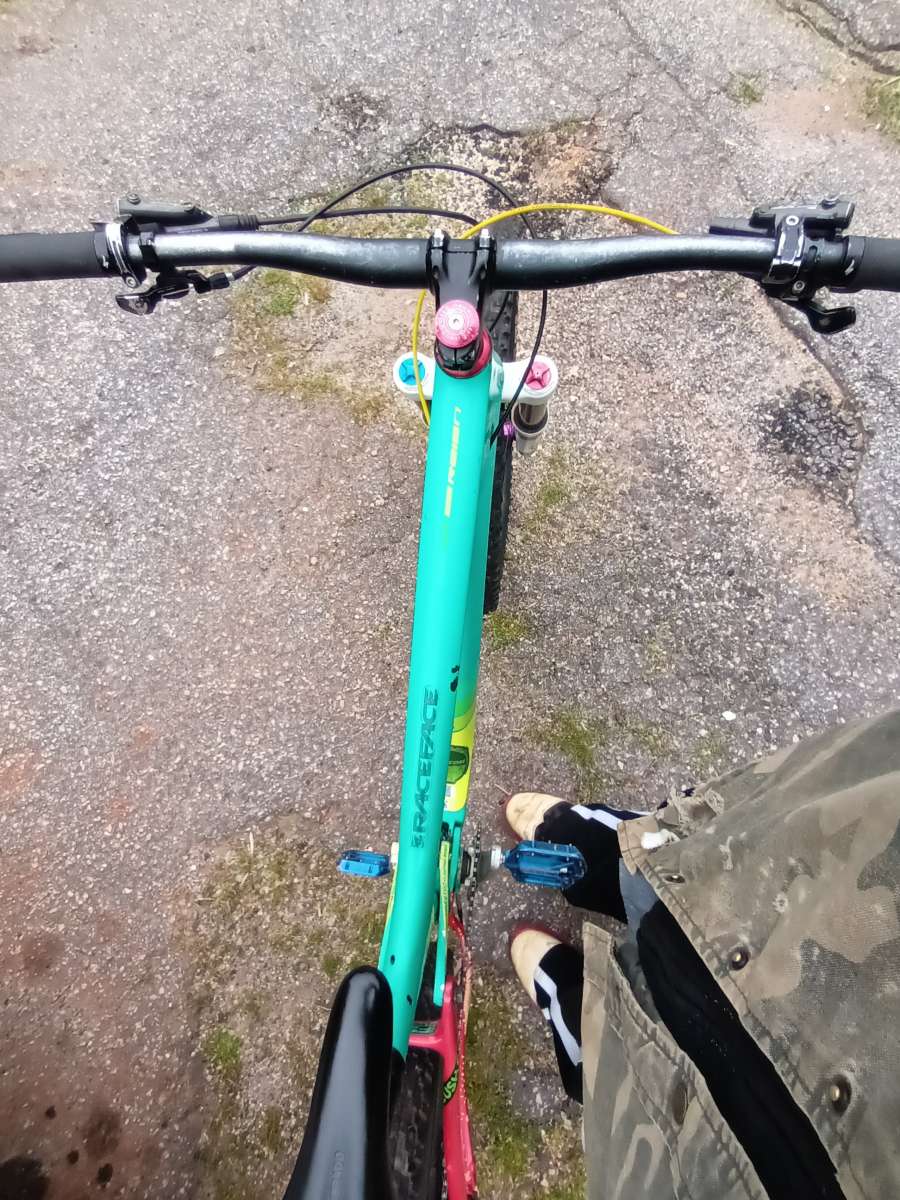 2016 giant reign advanced 1