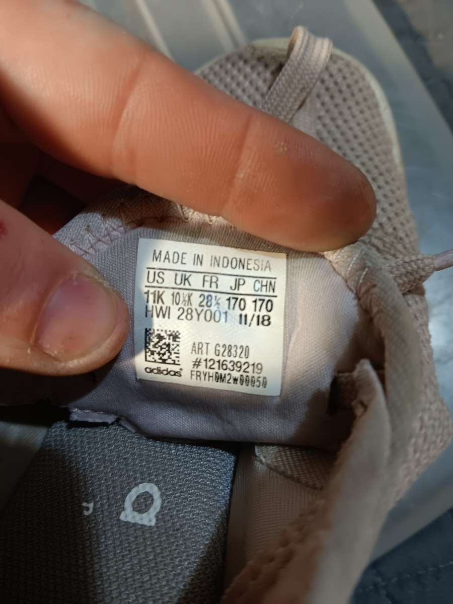 Adidas kids size 11k