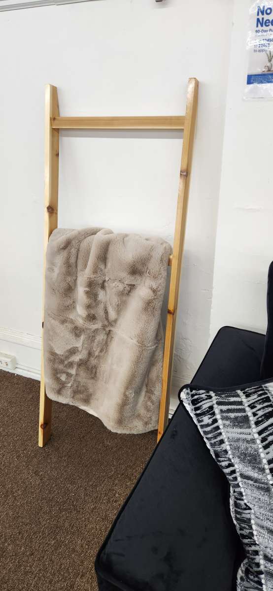 leaning blanket rack