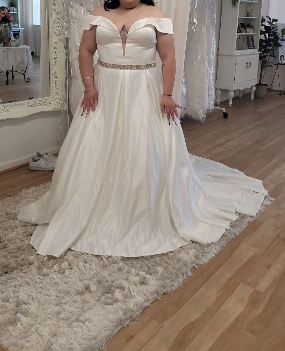 wedding dress