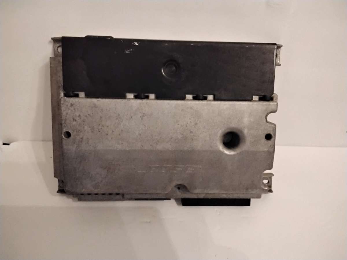 USED  BOSE AMPLIFIER