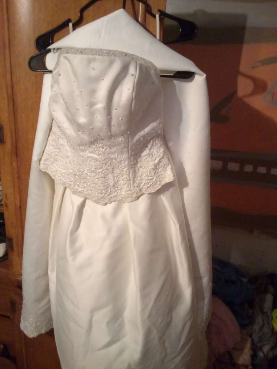 wedding dress