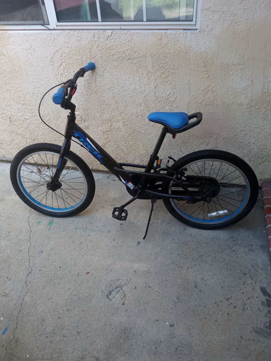 TREK Jet Series 20 Kids Bike 20 inch diameter tire