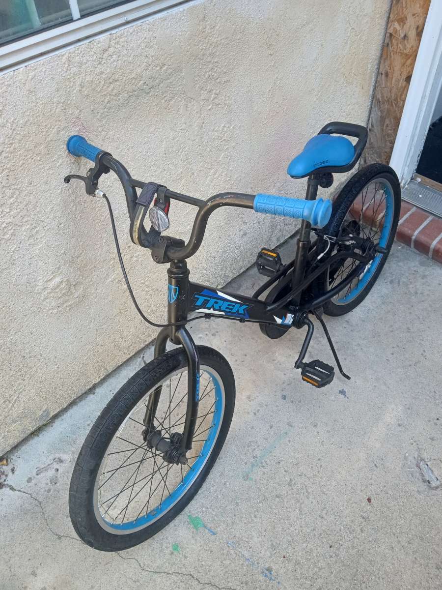 TREK Jet Series 20 Kids Bike 20 inch diameter tire