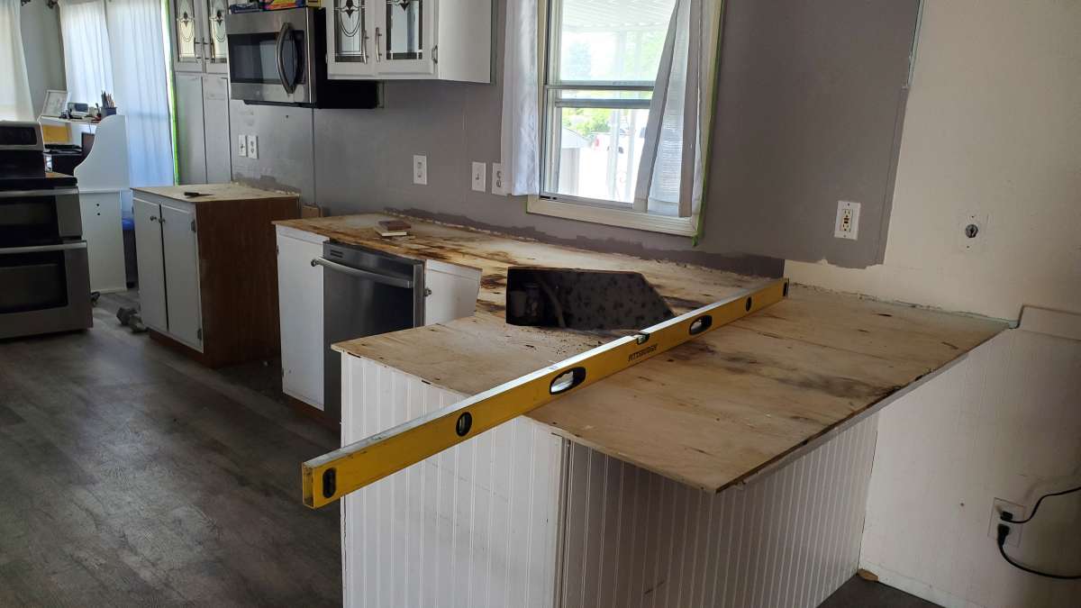 kitchen refinishing with epoxy resin