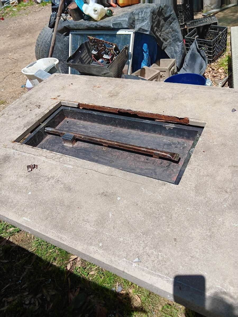 outdoors cooking grill gas powered