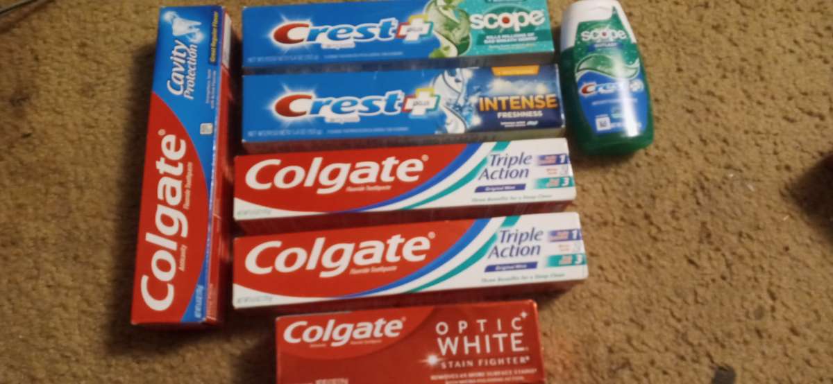 colegate and Crest toothpaste new unopened   pick up only