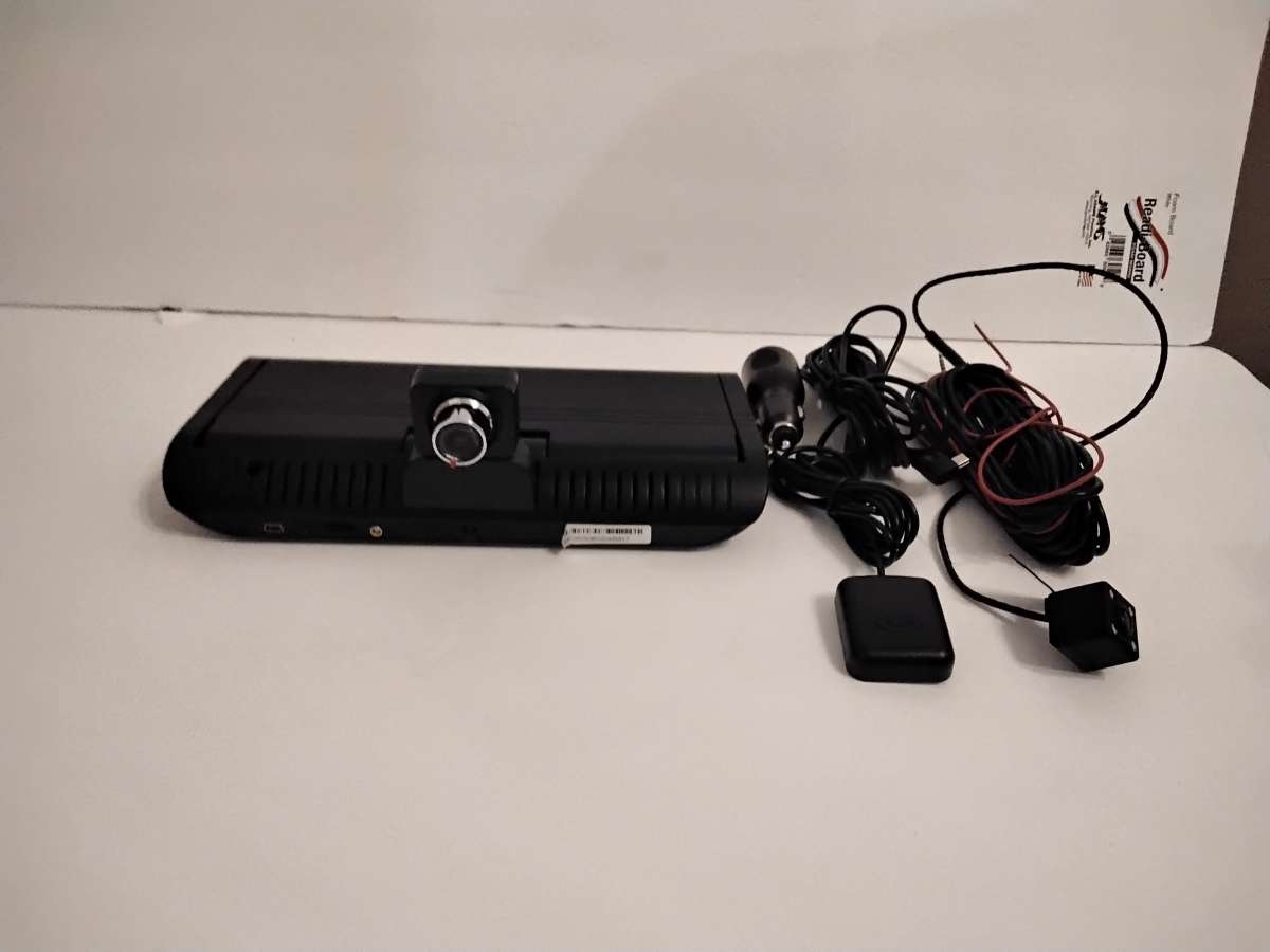 AFTERMARKET ON DASH GPS  SYSTEM WITH BUILTIN  DASH CAM