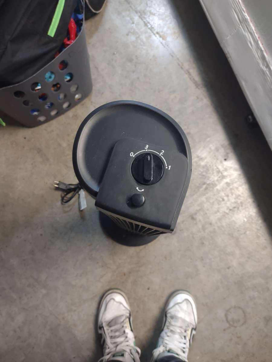 Mainstays 28 3Speed Oscillating Tower Fan FZ1019MB BlackNow