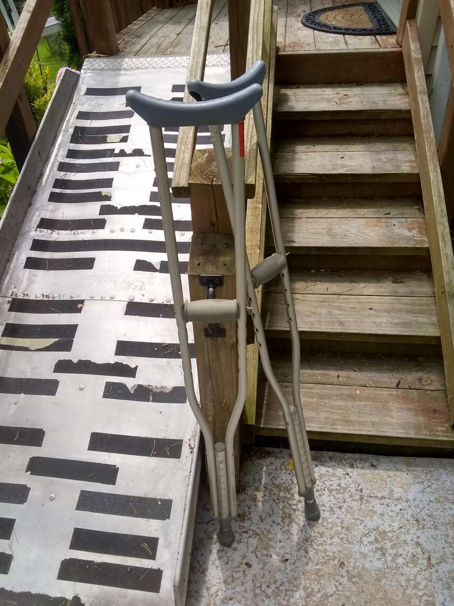 Guardian Quik Fit Crutches