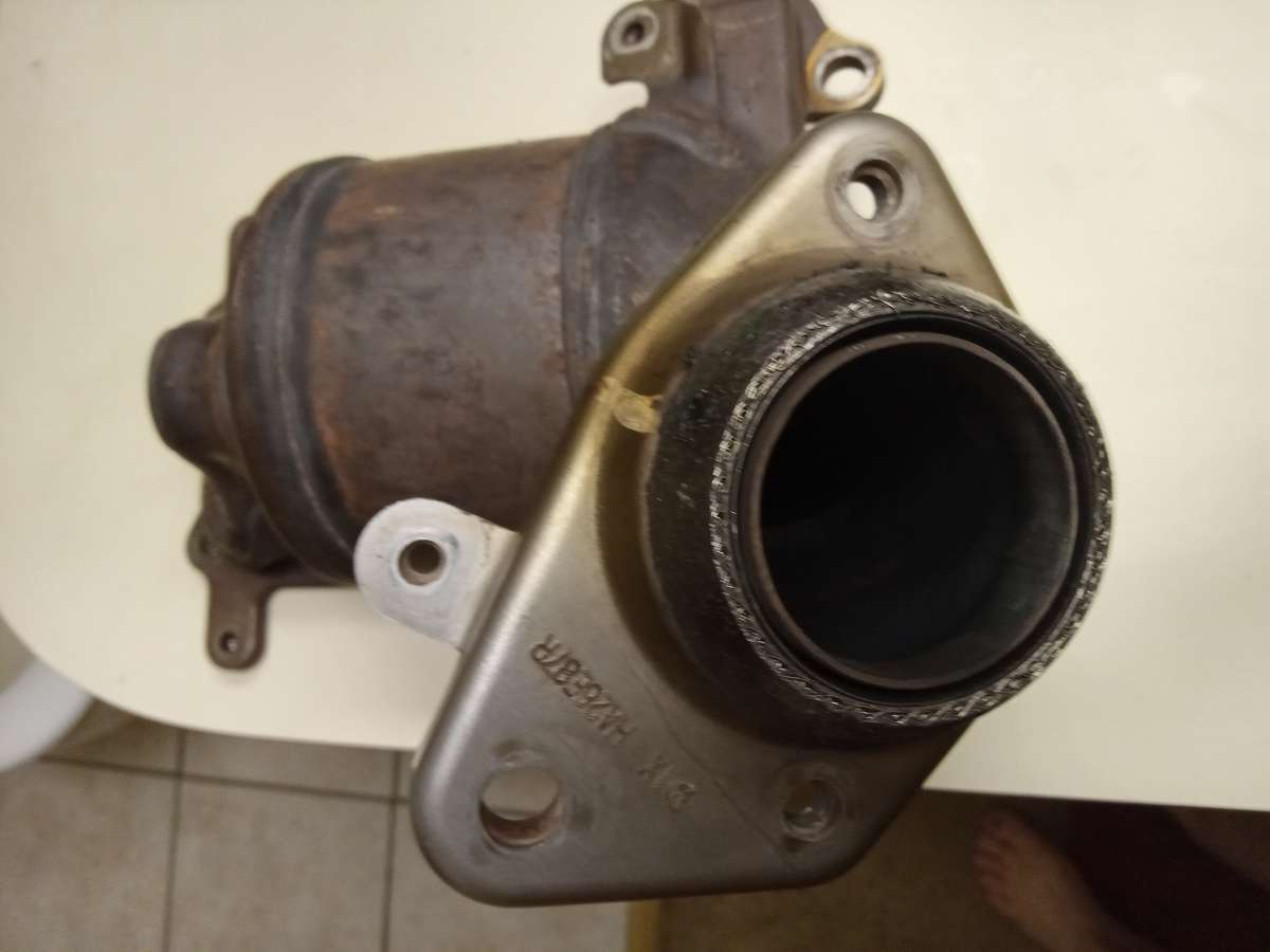 1998 Honda Fit catalytic converter already taken off vehicle