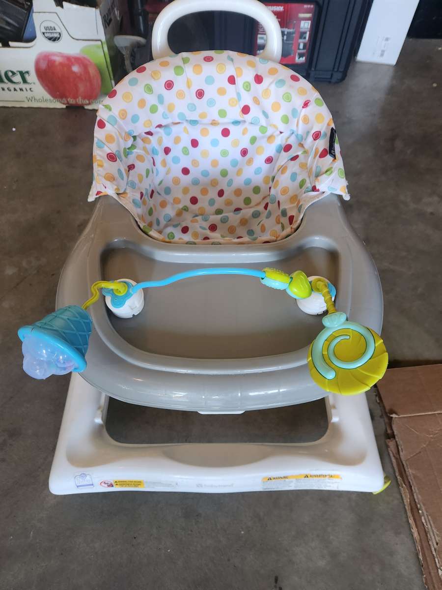 baby trend sprinkle green Activity Walker