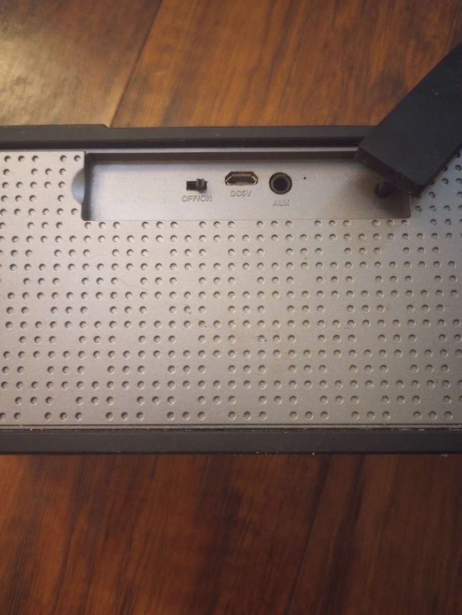 Mercury Bluetooth speaker