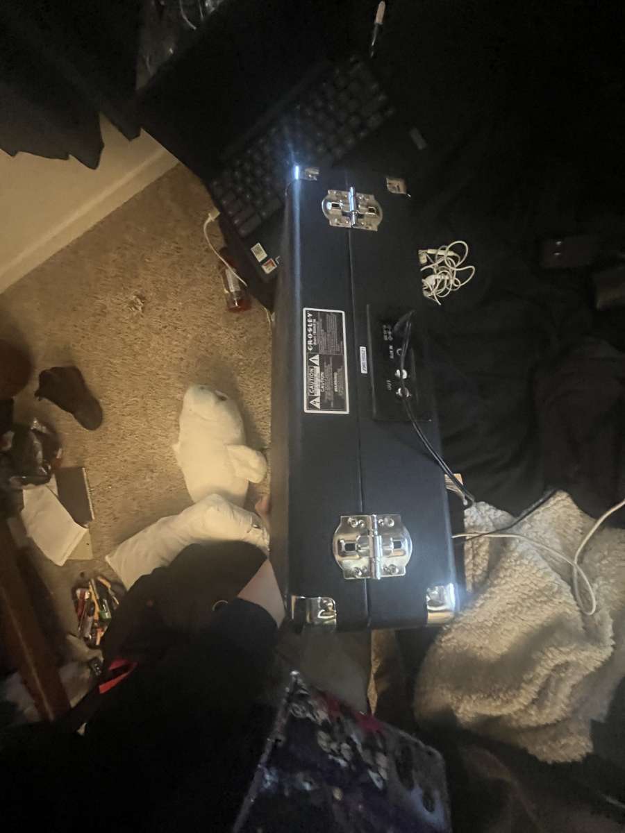 blue tooth record player with power cord