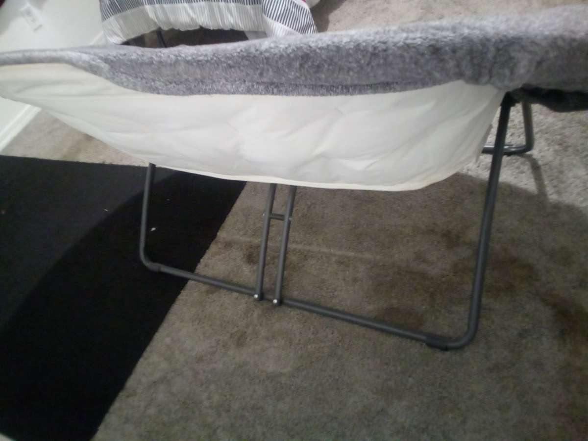 Two seater folds up and easy to wash couch