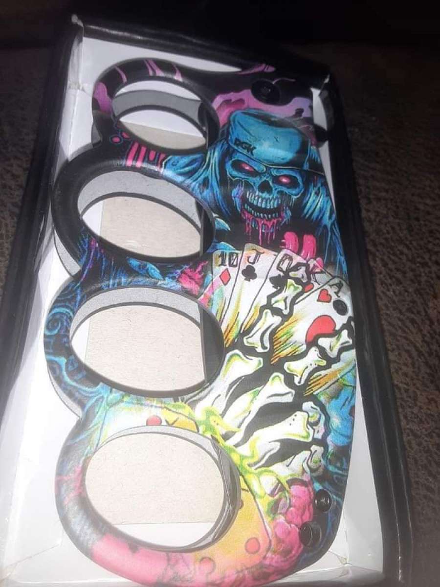 Brand New Skull Knuckle Knife