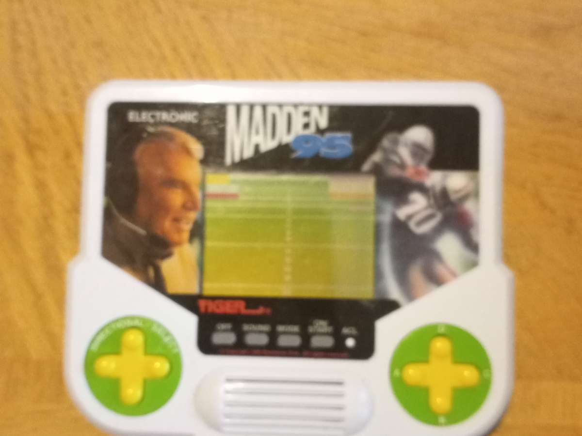 Nintendo Games x4 And Mint Handheld Madden 95