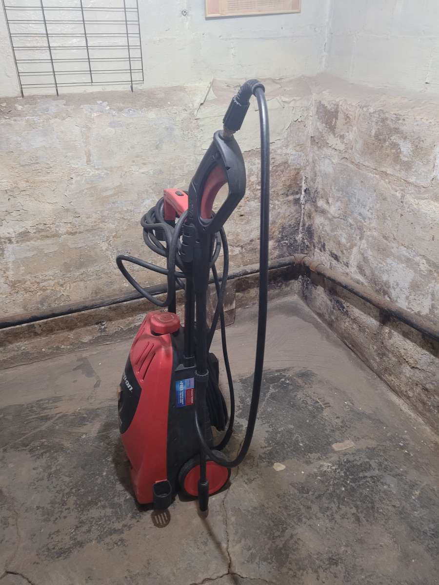 SnapOn water pressure 2000 psi 1379 bar