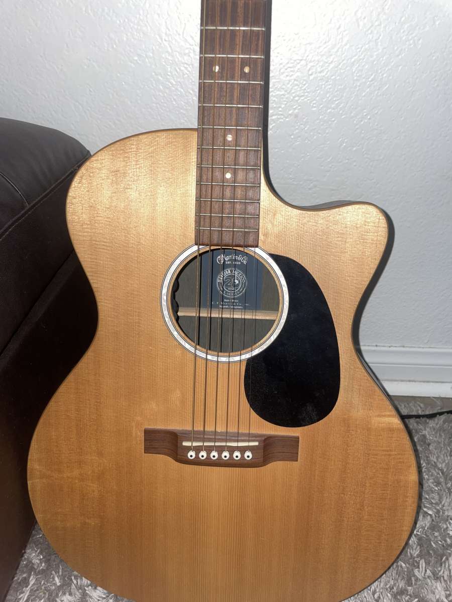 martin co c series acoustic guitar