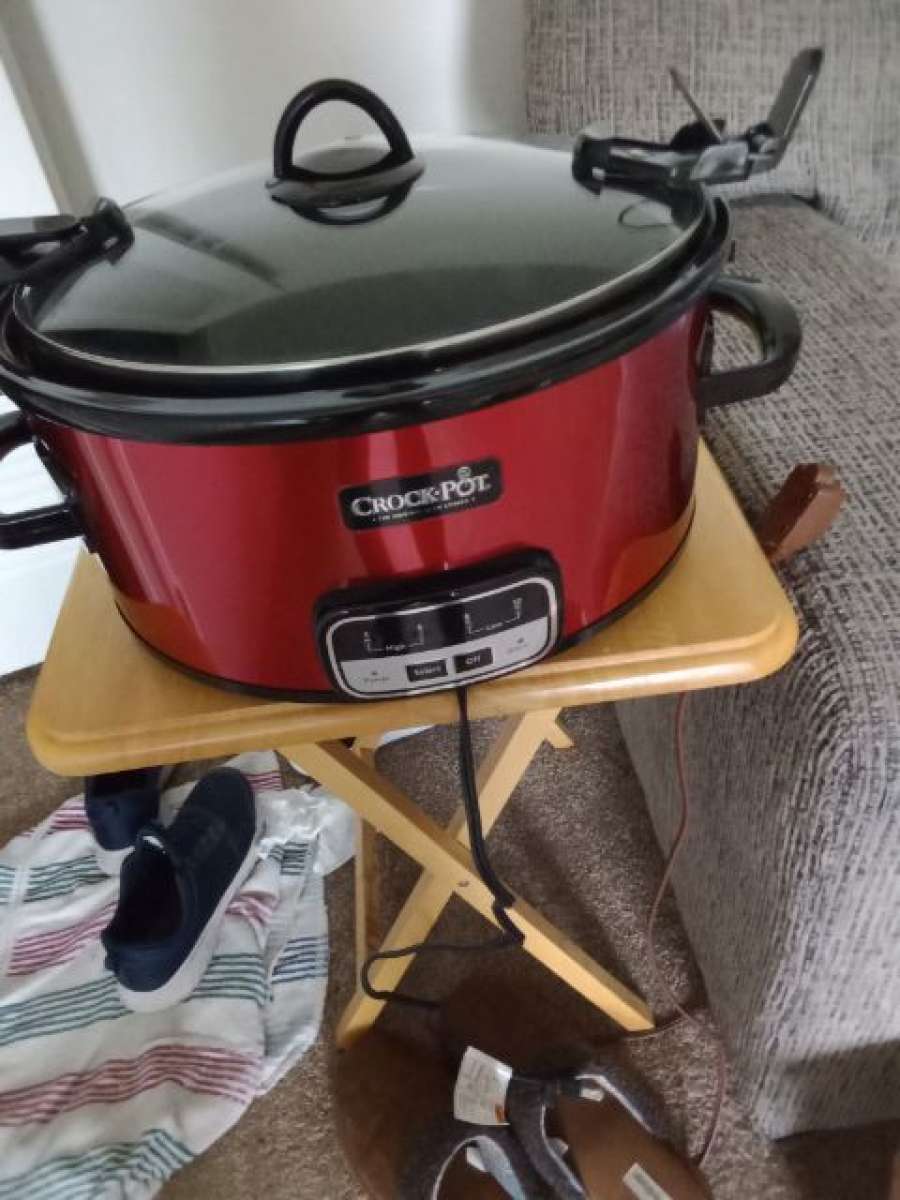 crock pot and little dipper