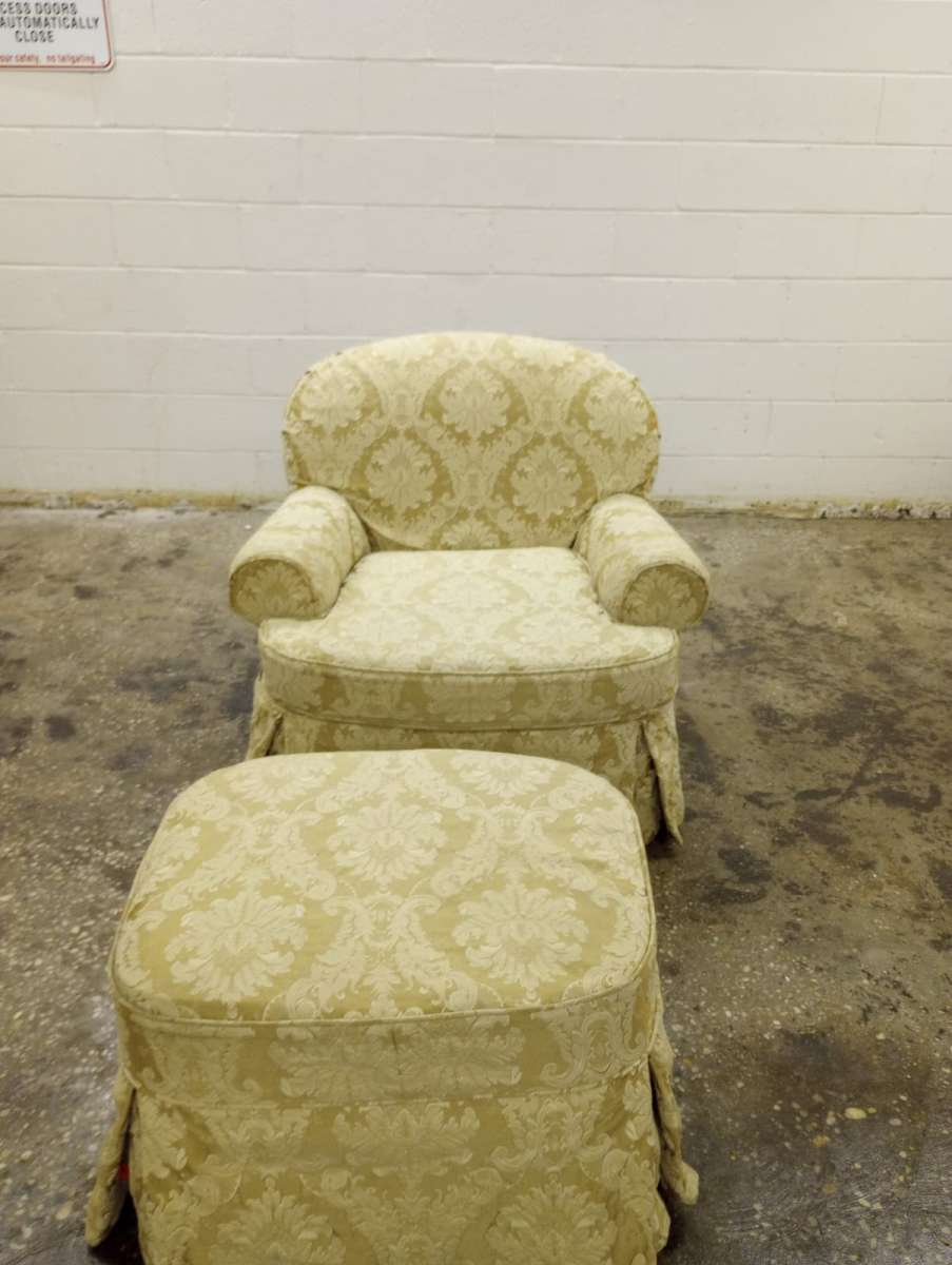 Single Sofa Seat  Ottoman