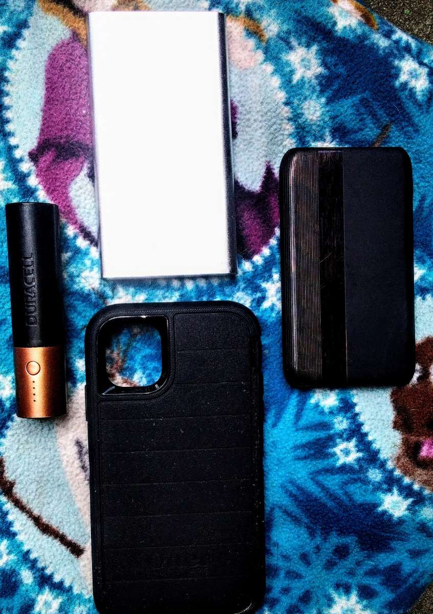 Q Link Tablet Bluetooth speakers and portable phone char