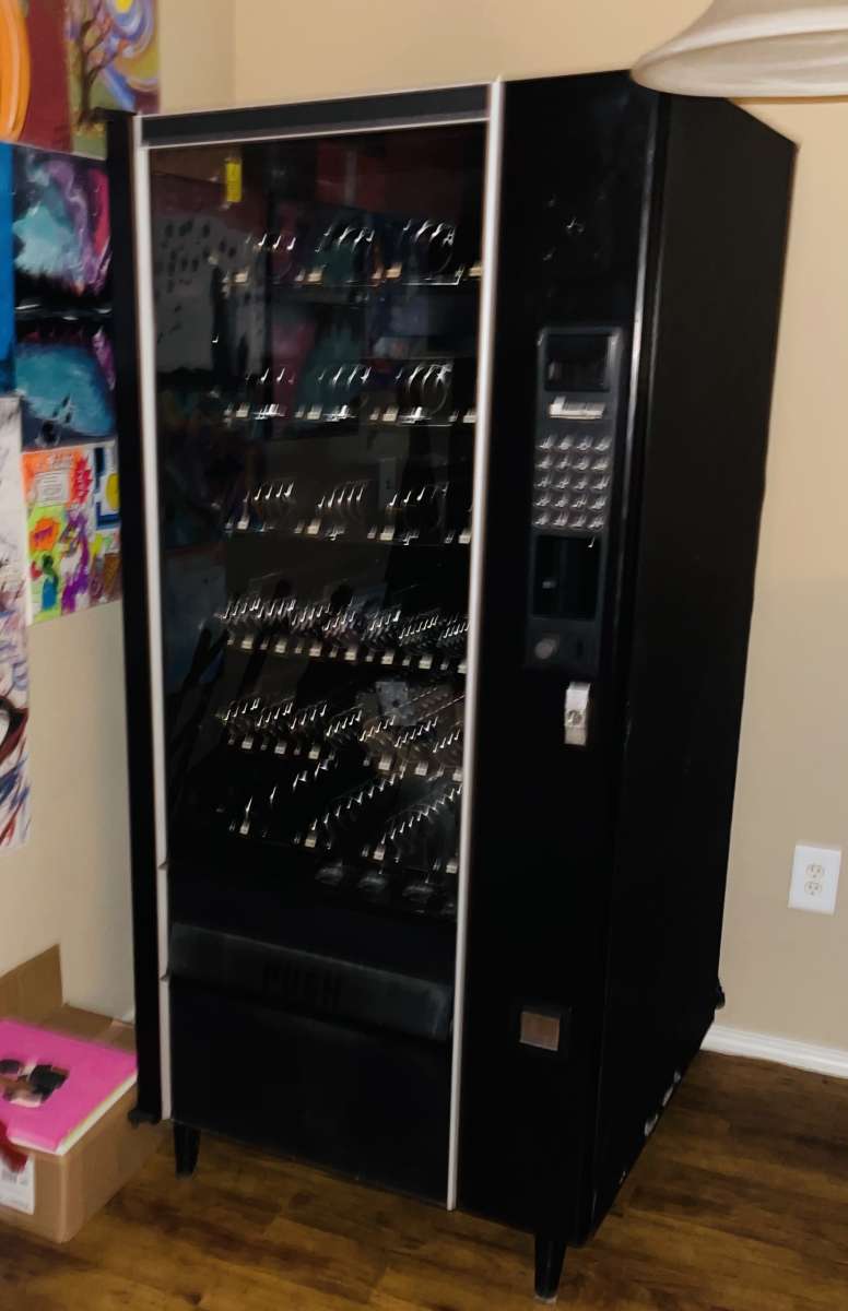 snack vending machine
