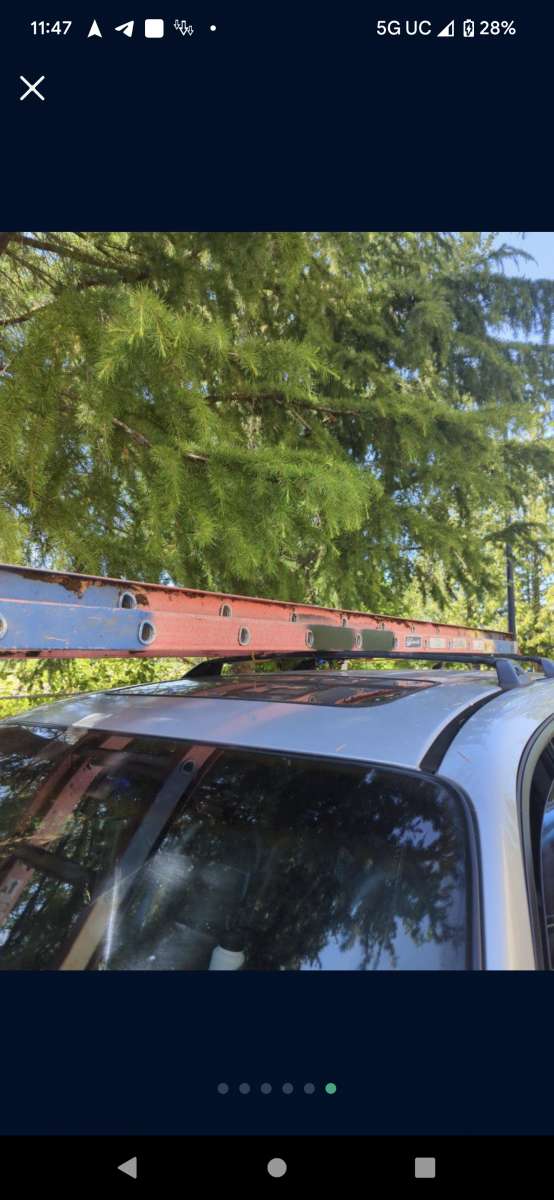 Louisville Ladder FE3228 28ft Fiberglass Extension Ladder 30