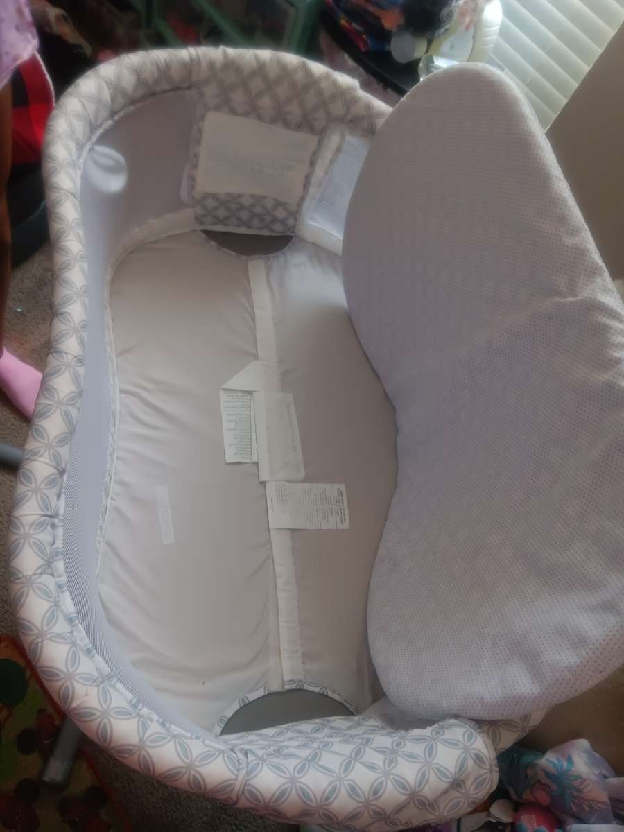 halo bassinet
