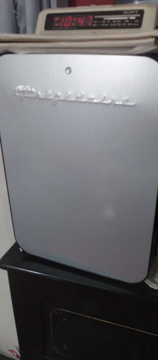 personal mini fridge