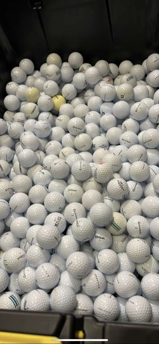 bundle of golf balls