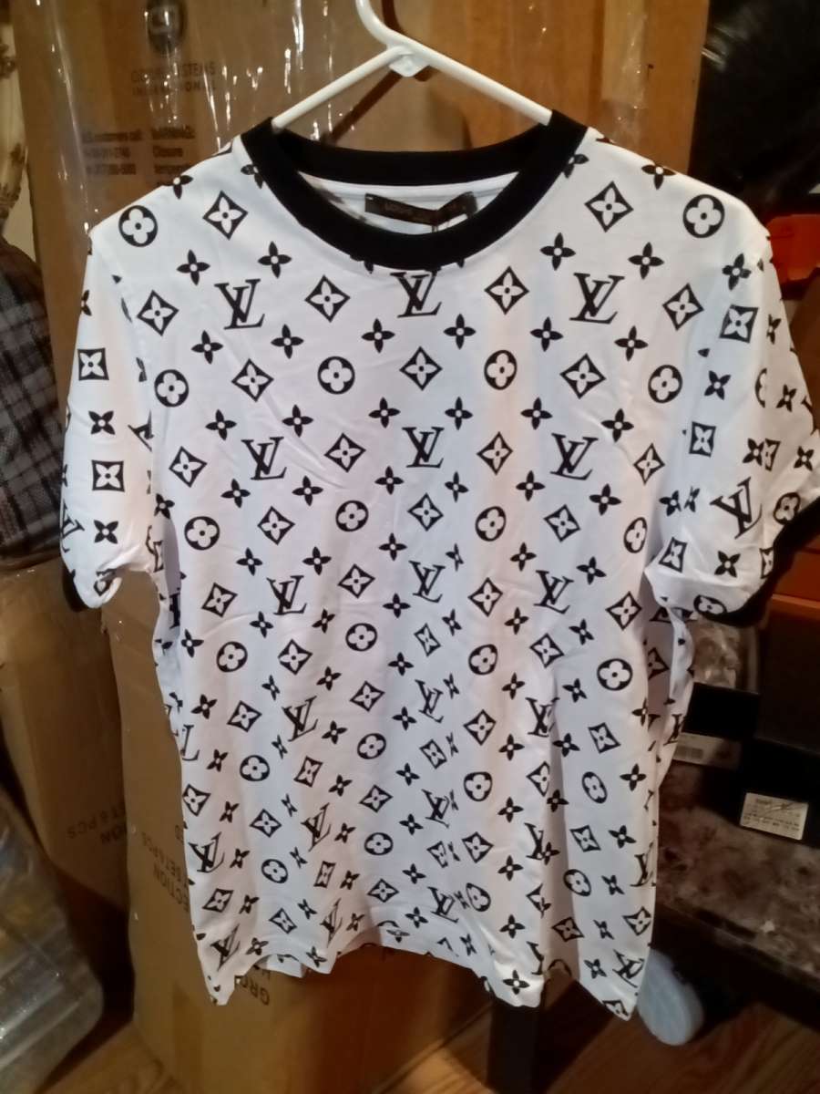 Louis Vuitton tshirt