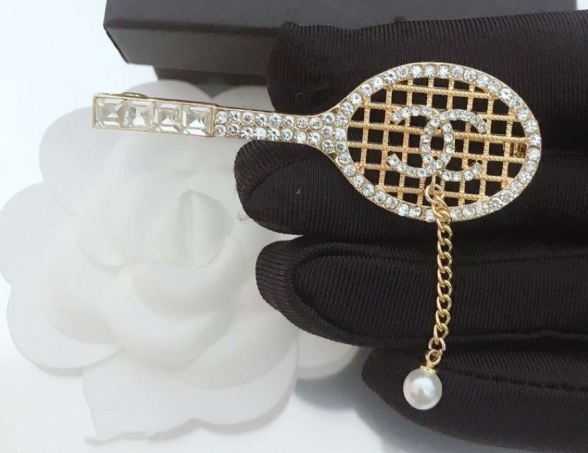 brooches pin cc