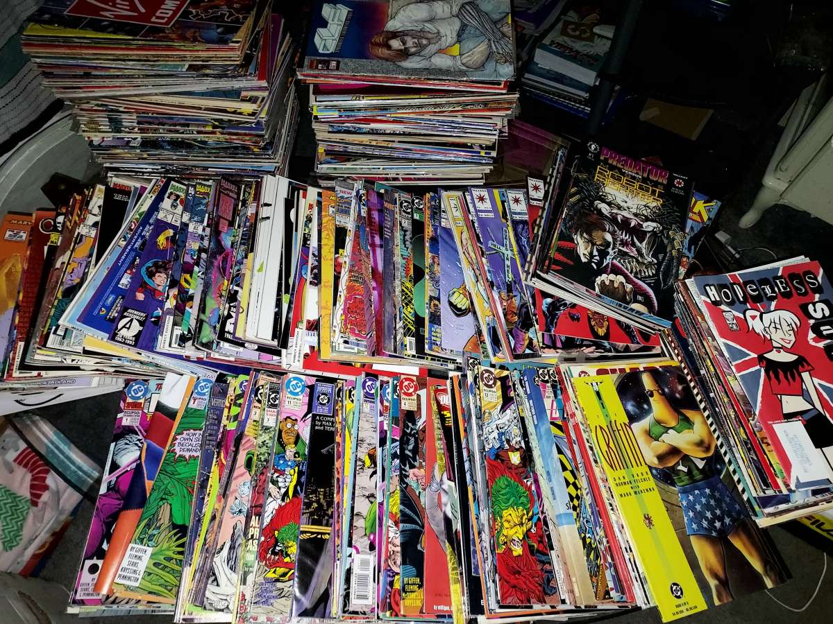 over 500 plus comic book collection new condition80s and 90s
