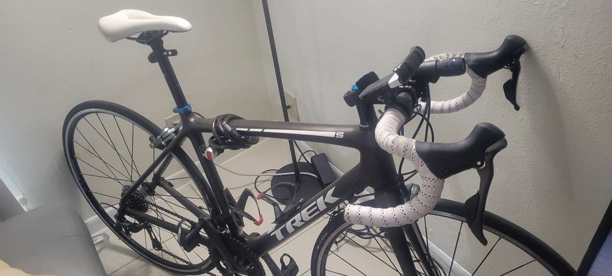 trek full carbon road bike