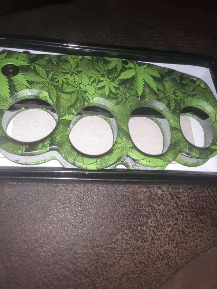 Brand New Cannabis Knuckle Knife