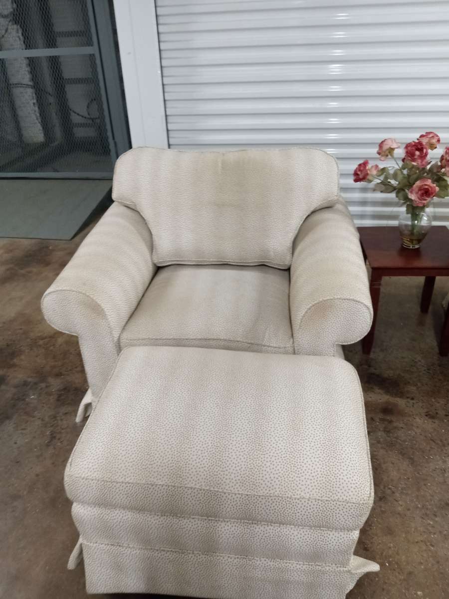 Single Sofa Seat  Ottoman
