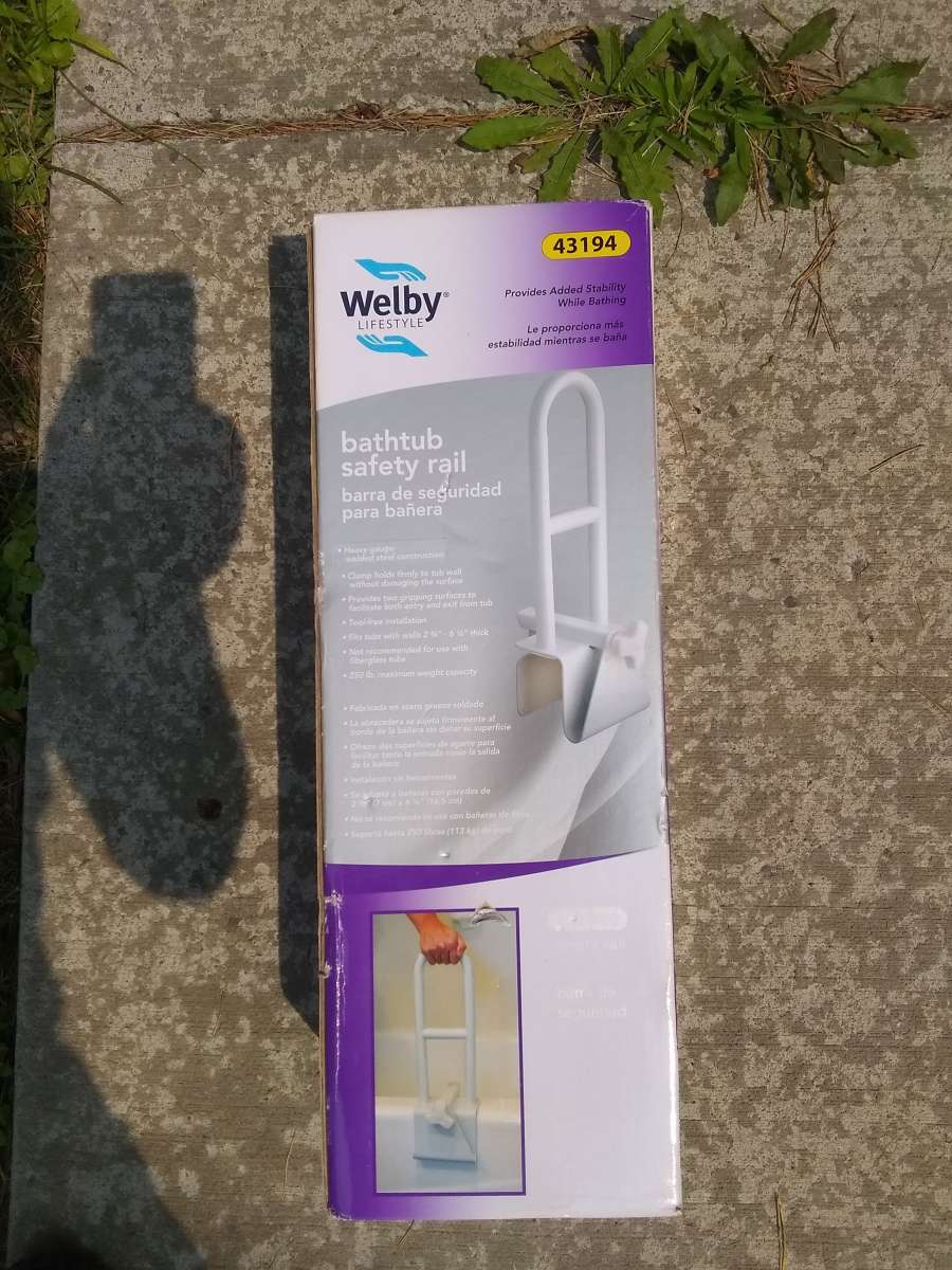 Welby bath tub safety rail
