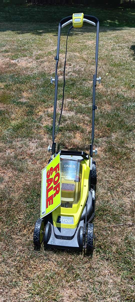 electric lawnmower