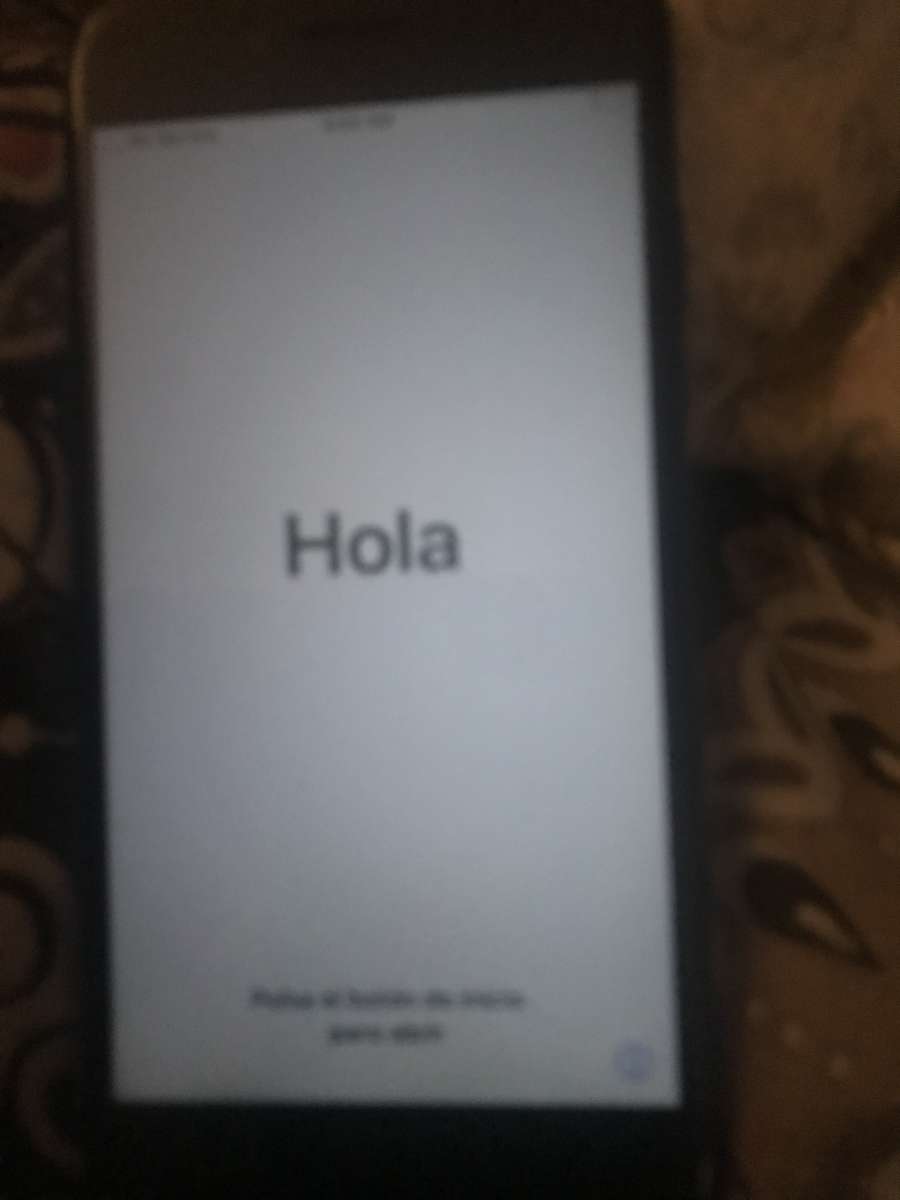 iPhone 7 32GB and unlocked and already reset and ready to go