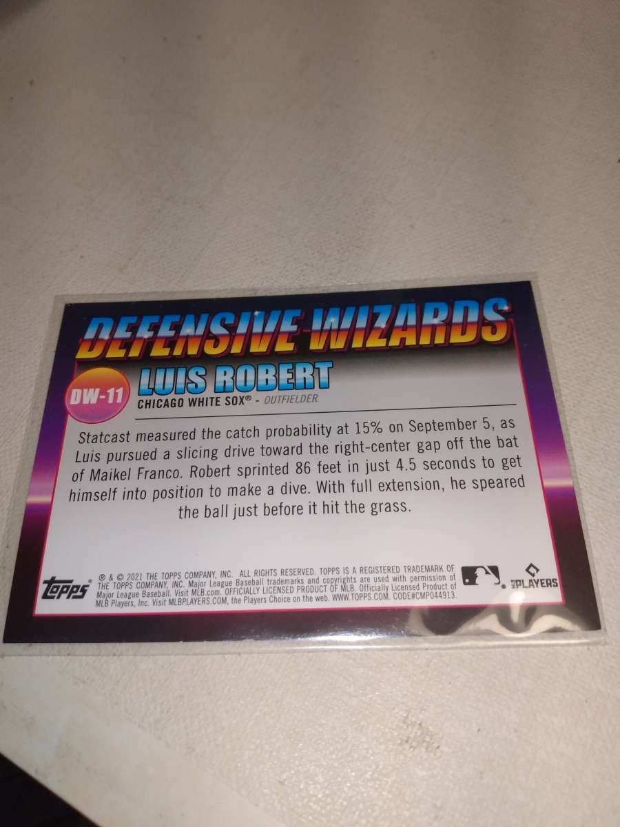 2021 Topps Big League Luis Robert defensive wizard
