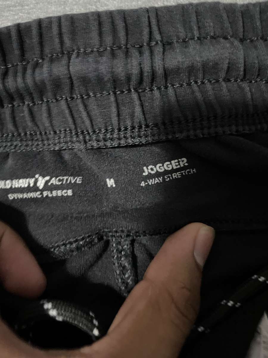 old navy black and white pants medium size