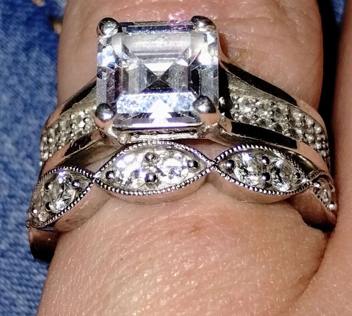 2 karet dimon ring set