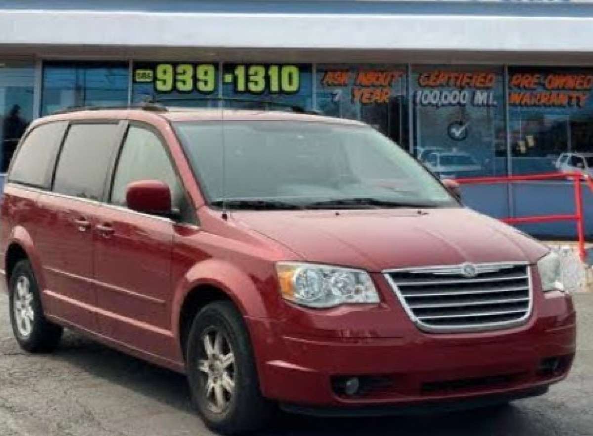 Chrysler Town and Country