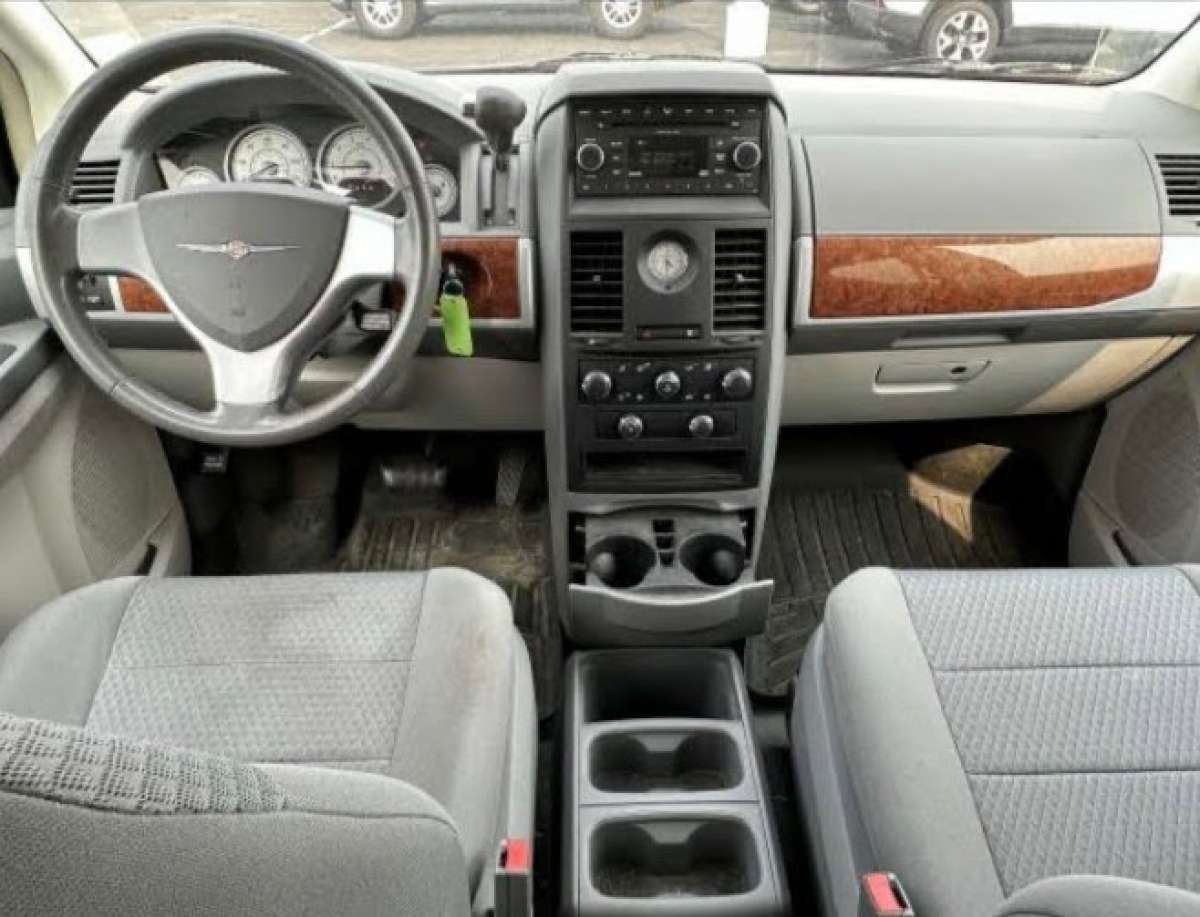 Chrysler Town and Country