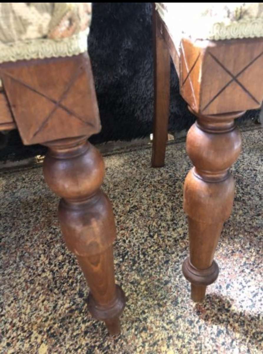 antique victorian late 1800s chairs  set of 4